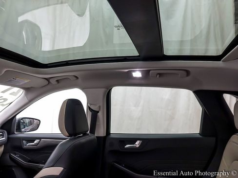 Certified 2021 Ford Escape Titanium w/ Class II Trailer Tow Package image 13