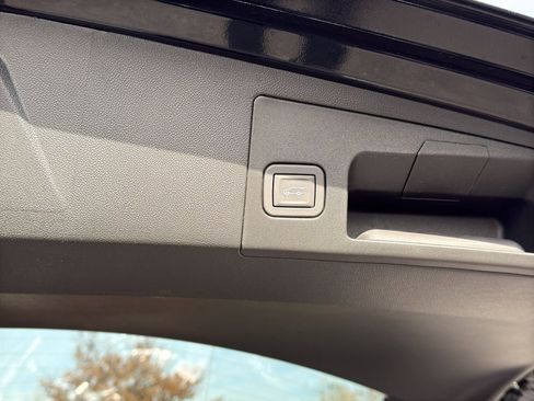 New 2026 Cadillac XT5 Premium Luxury image 30