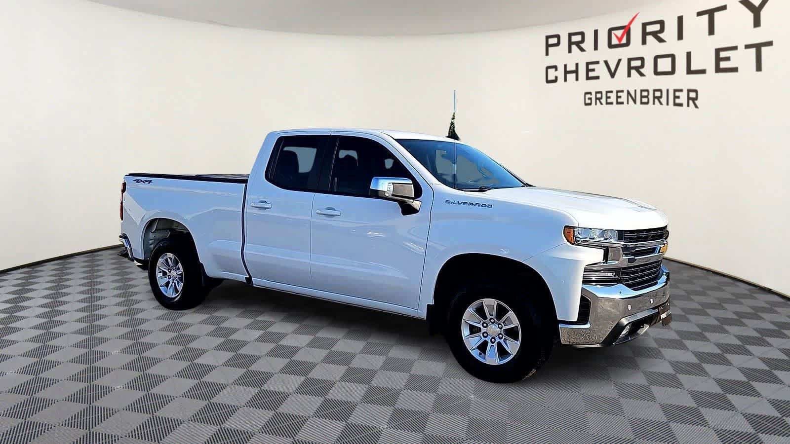 Certified 2019 Chevrolet Silverado 1500 LT w/ Convenience Package AWD/4WD image 2