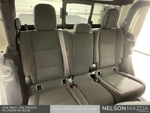 Used 2021 Jeep Gladiator Rubicon AWD/4WD image 29