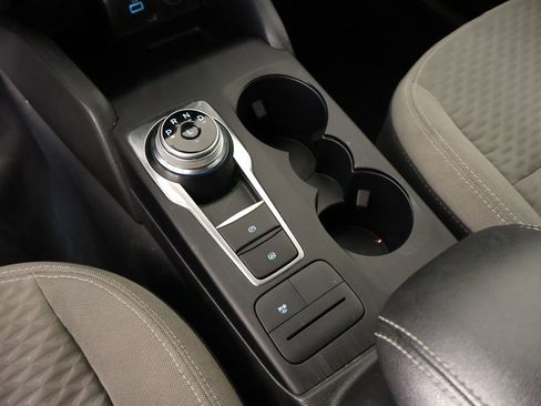 Used 2021 Ford Escape SE image 7