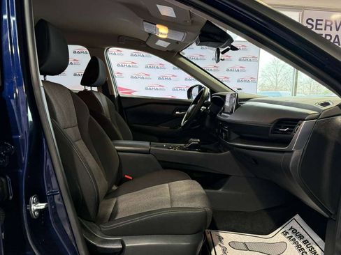 Used 2026 Nissan Rogue SV image 44