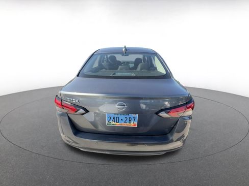 Used 2025 Nissan Versa SV image 5