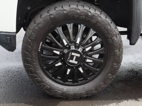Used 2022 GMC Sierra 3500 Denali AWD/4WD image 34