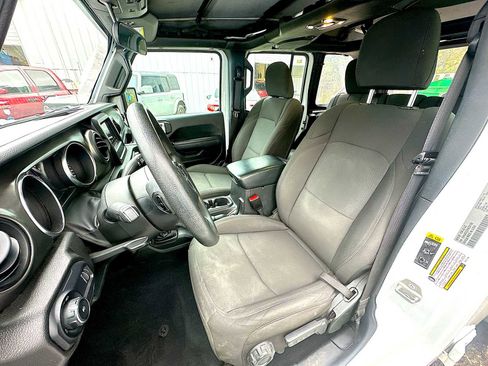 Used 2023 Jeep Wrangler Sport image 13