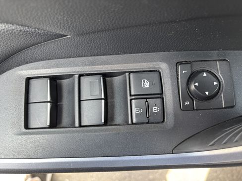Used 2020 Toyota RAV4 XLE Premium AWD/4WD image 17