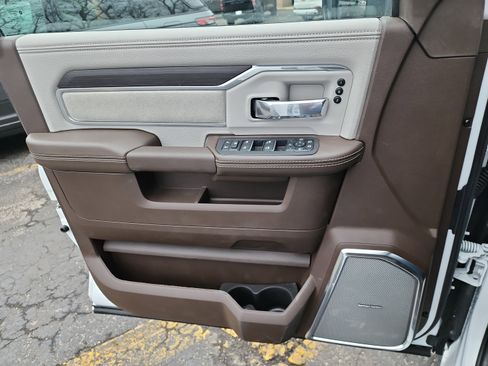 New 2025 RAM 2500 Laramie image 7