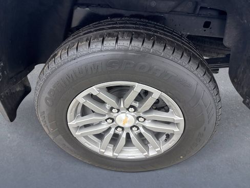 Used 2023 Chevrolet Colorado LT image 20