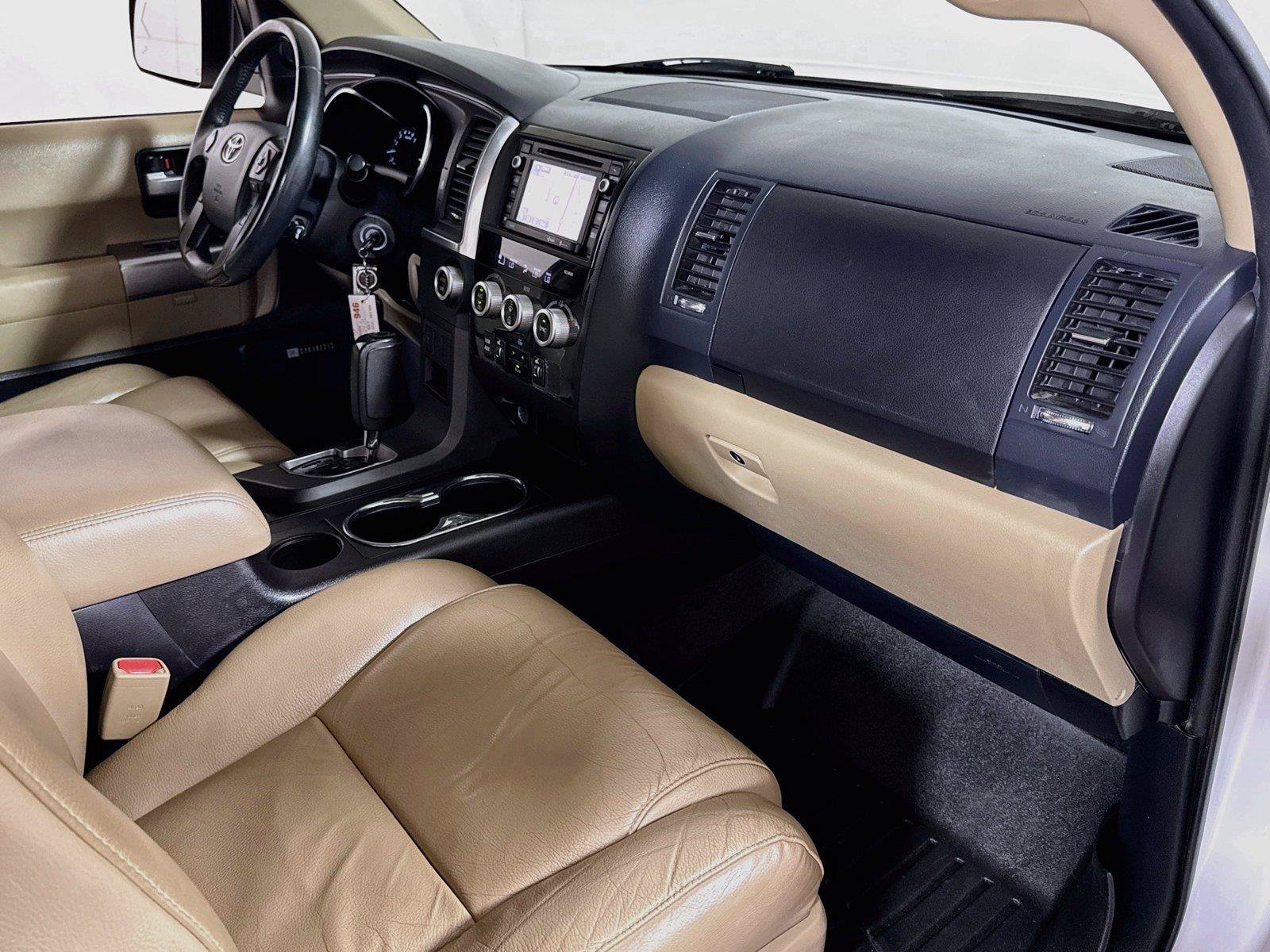Used 2018 Toyota Sequoia Limited w/ Safety & Convenience Package RWD image 30