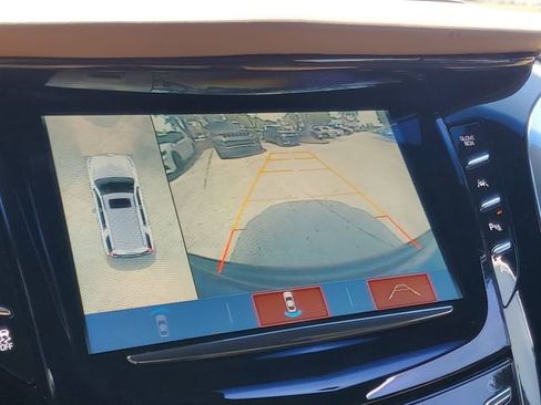 Used 2018 Cadillac Escalade Platinum image 27