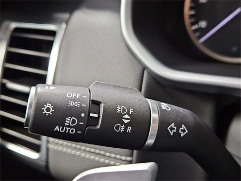 Used 2023 Land Rover Discovery S R-Dynamic image 35