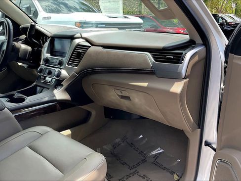 Used 2020 Chevrolet Tahoe LT AWD/4WD image 16