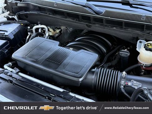 Used 2023 Chevrolet Suburban Premier image 37