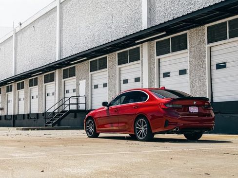 Used 2020 BMW 330i Sedan w/ Convenience Package RWD image 39