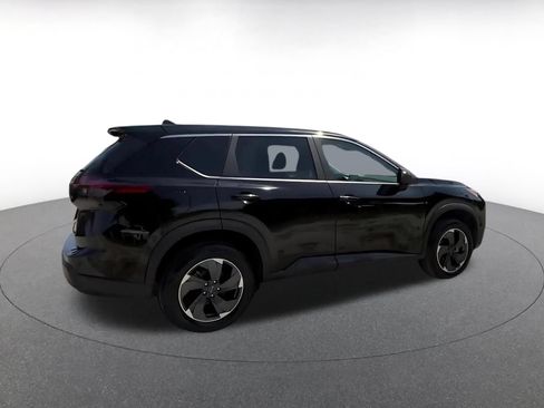 Used 2025 Nissan Rogue SV FWD image 15