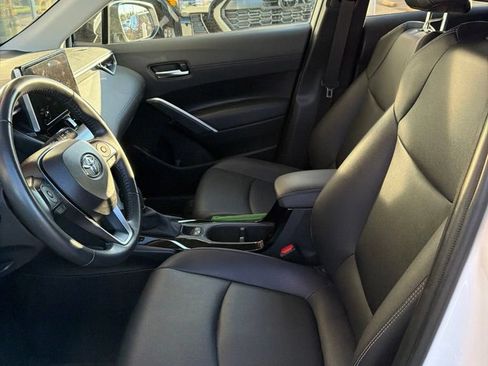 Certified 2024 Toyota Corolla Cross XLE w/ Convenience Package AWD/4WD image 9