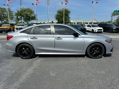 Used 2023 Honda Civic Sport image 4
