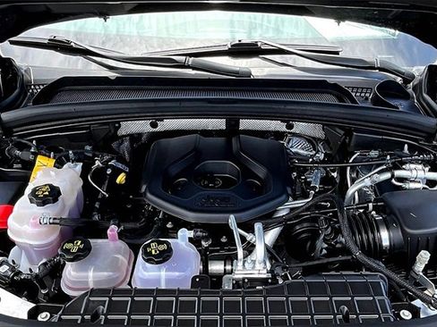 Used 2025 Jeep Grand Cherokee Limited 4xe image 9