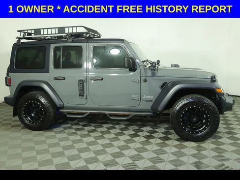 Used 2018 Jeep Wrangler Unlimited Sport S image 2