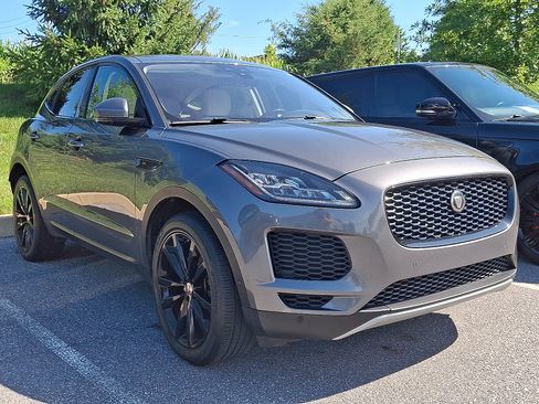 Used 2020 Jaguar E-PACE SE AWD/4WD image 3