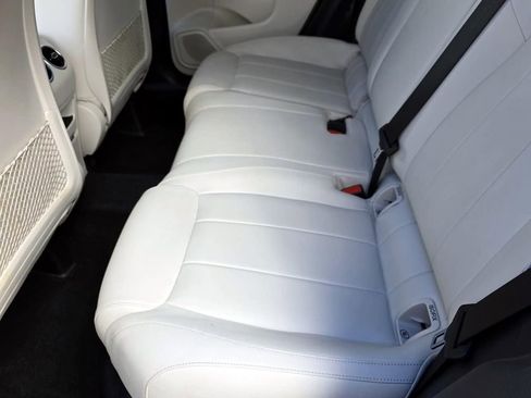 Used 2024 Mercedes-Benz GLA 250 image 25