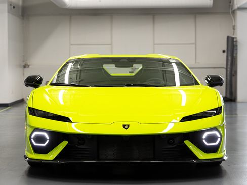 Used 2026 Lamborghini Temerario AWD/4WD image 8