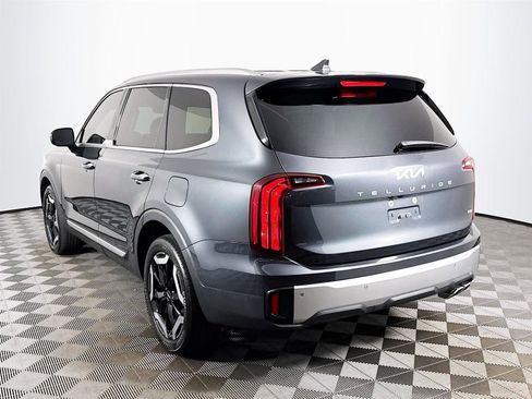 Certified 2023 Kia Telluride S image 7