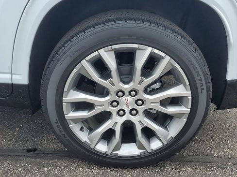 New 2026 GMC Acadia Denali w/ Super Cruise Package AWD/4WD image 5