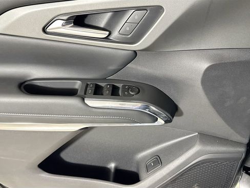 New 2026 Chevrolet Traverse LT w/ Midnight/Sport Edition image 16