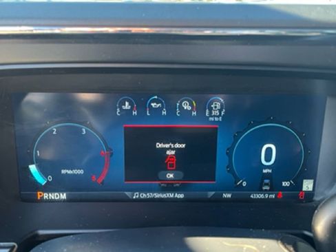 Used 2023 Ford F250 Lariat w/ Lariat Ultimate Package image 16