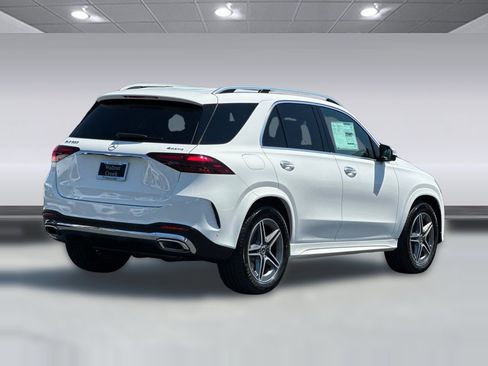 New 2026 Mercedes-Benz GLE 580 4MATIC image 9