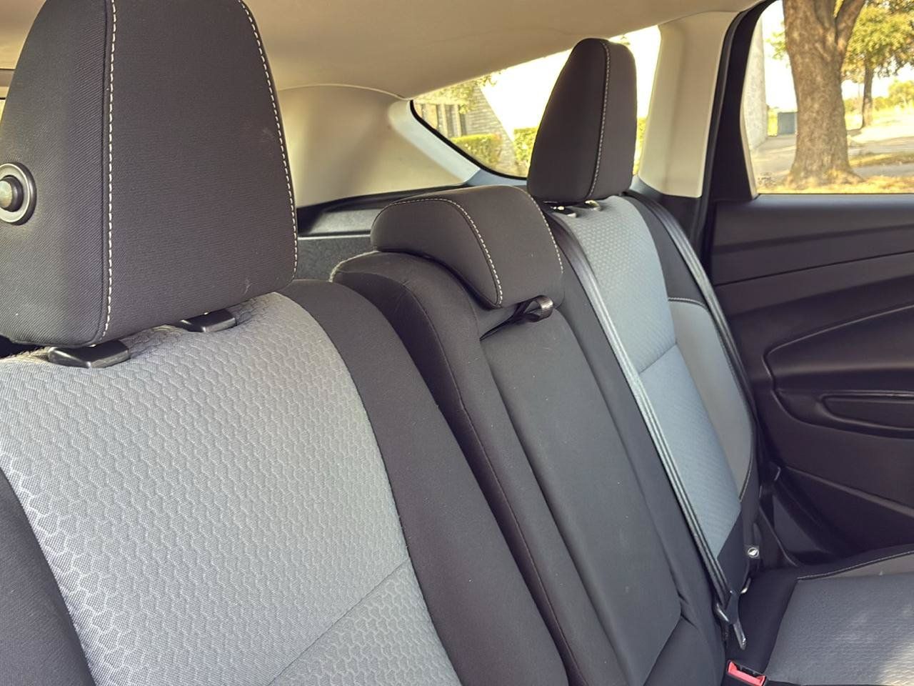 Used 2018 Ford Escape SE w/ SE Sync 3 Package FWD image 27