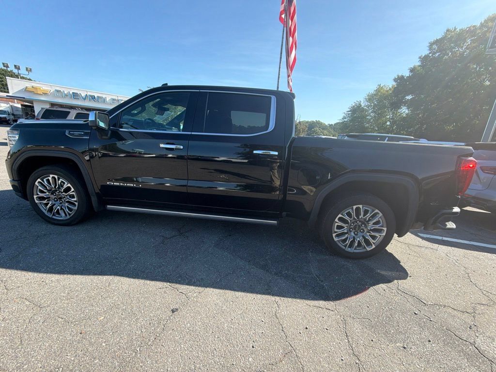 Used 2023 GMC Sierra 1500 Denali Ultimate AWD/4WD image 6