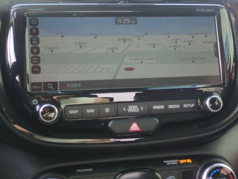 Used 2022 Kia Soul Turbo image 27