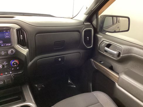Used 2019 Chevrolet Silverado 1500 RST image 15