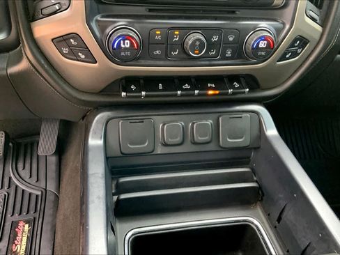 Used 2015 GMC Sierra 1500 Denali RWD image 32