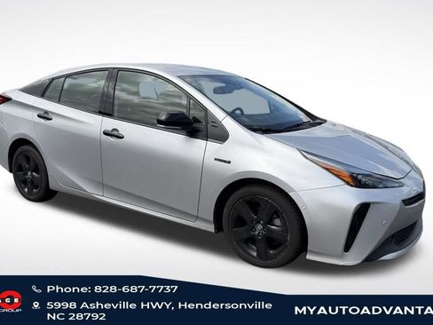 Used 2022 Toyota Prius FWD image 1