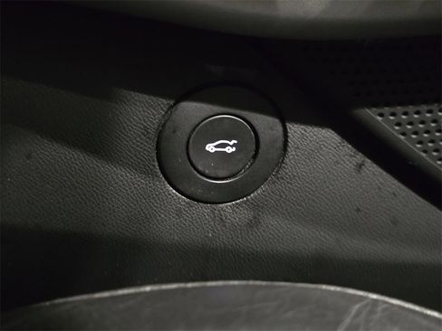 Used 2020 Chevrolet Camaro SS image 28