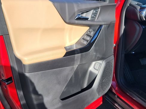 New 2026 Chevrolet Equinox ACTIV w/ Convenience Package III FWD image 11