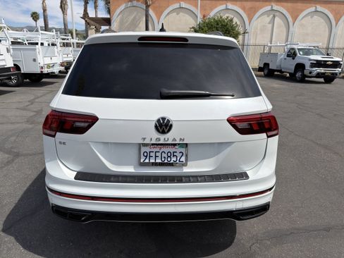Used 2023 Volkswagen Tiguan SE R-Line image 7