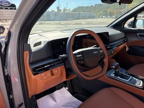 New 2026 Kia Sportage X-Line w/ X-Line Technology Package image 27