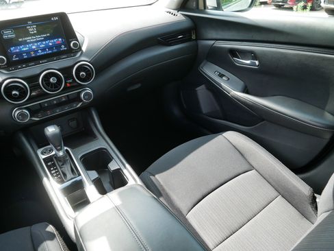 Certified 2023 Nissan Sentra SV FWD image 11