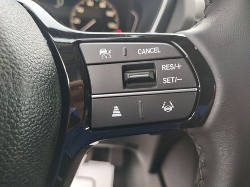 Used 2023 Honda Pilot Touring image 19