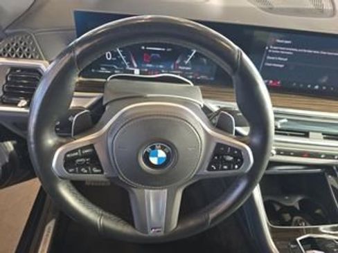 Used 2025 BMW X6 xDrive40i image 3