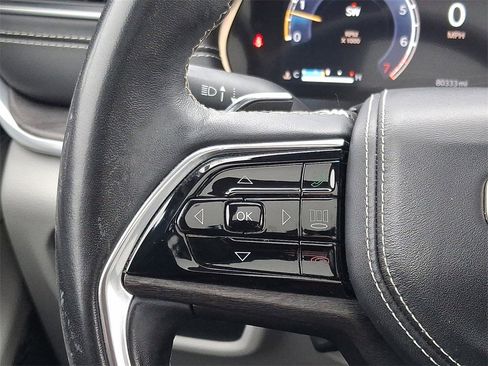 Used 2022 Jeep Grand Cherokee Overland image 23