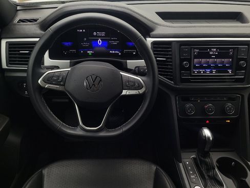 Used 2022 Volkswagen Atlas Cross Sport SE AWD/4WD image 22