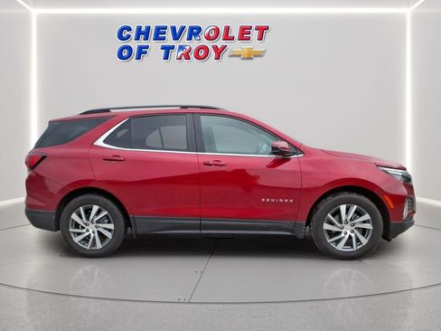 Used 2024 Chevrolet Equinox LT FWD image 8