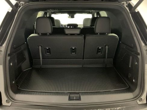 New 2026 Chevrolet Traverse LT w/ Sun and Wheel Package image 33