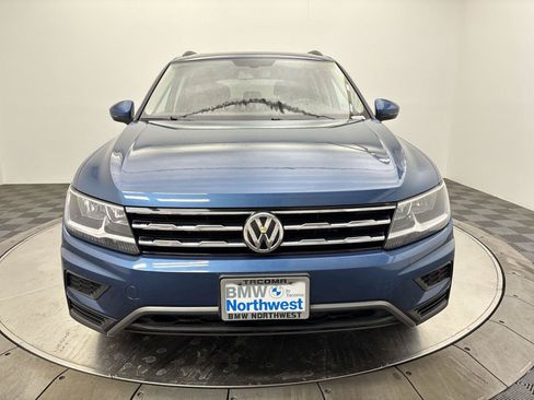 Used 2020 Volkswagen Tiguan SE w/ Panoramic Sunroof Package AWD/4WD image 14