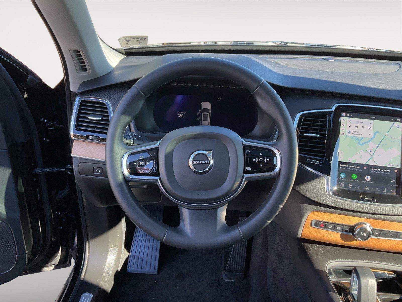 Certified 2023 Volvo XC90 B6 Plus w/ Protection Package Premier AWD/4WD image 12